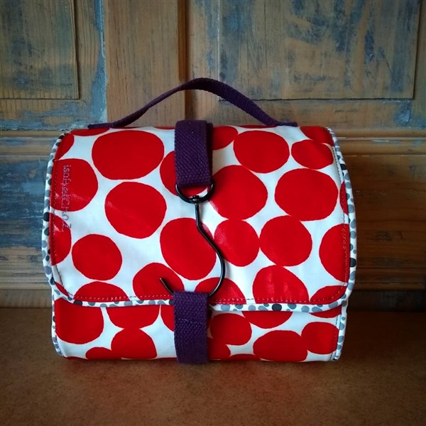 trousse de toilette à suspendre